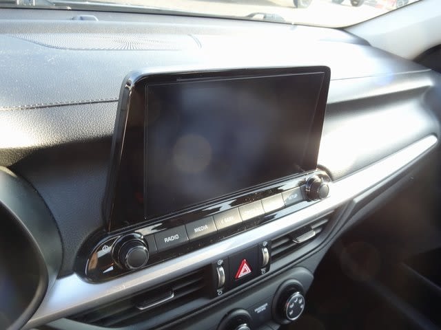 Thumbnail: 2023 Kia Forte - 19