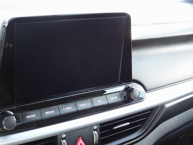 Thumbnail: 2023 Kia Forte - 9