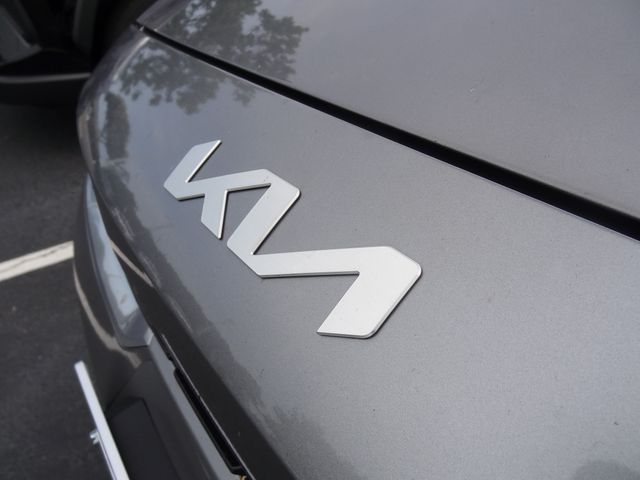 Thumbnail: 2023 Kia Forte - 18