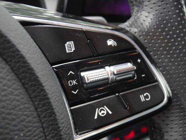 Thumbnail: 2023 Kia Forte - 24