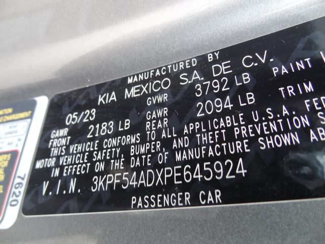 Thumbnail: 2023 Kia Forte - 17