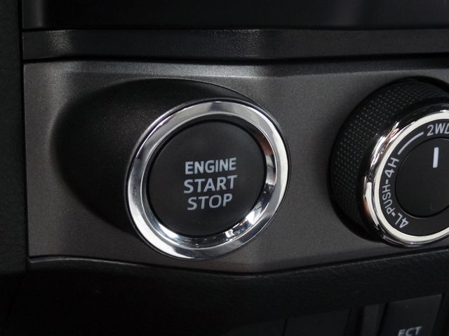 Thumbnail: 2023 Toyota Tacoma - 31