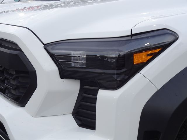 Thumbnail: 2024 Toyota Tacoma - 20