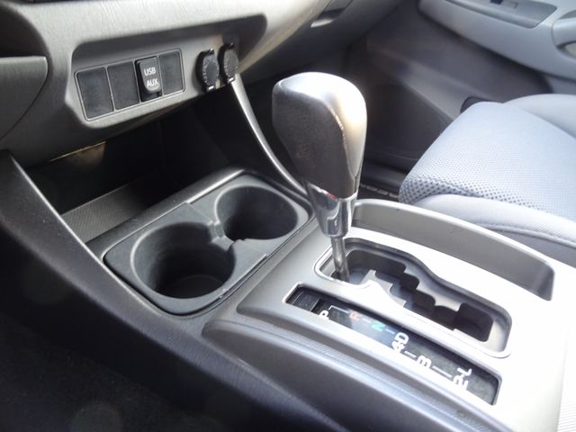 Thumbnail: 2012 Toyota Tacoma - 11