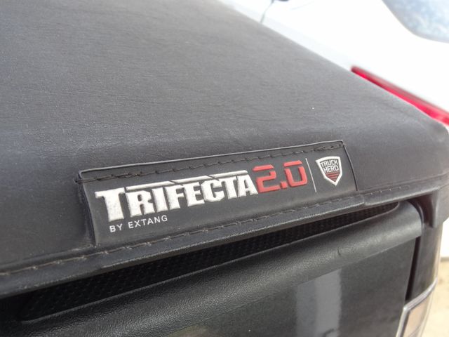 Thumbnail: 2012 Toyota Tacoma - 15