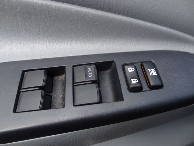 Thumbnail: 2012 Toyota Tacoma - 21