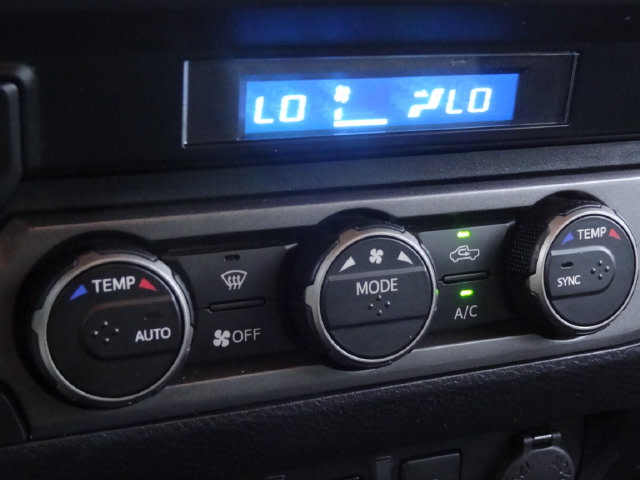 Thumbnail: 2023 Toyota Tacoma - 28