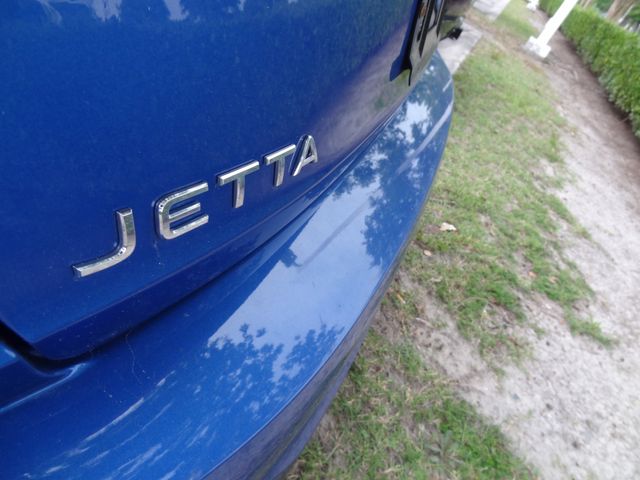 Thumbnail: 2023 Volkswagen Jetta - 5