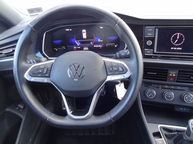 Thumbnail: 2023 Volkswagen Jetta - 9