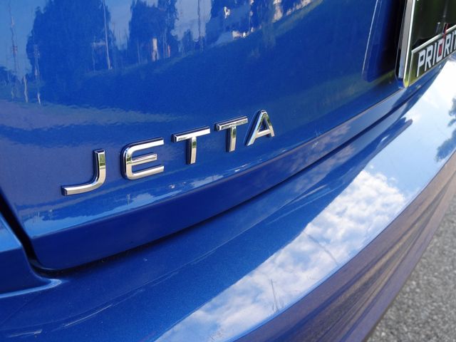 Thumbnail: 2023 Volkswagen Jetta - 40