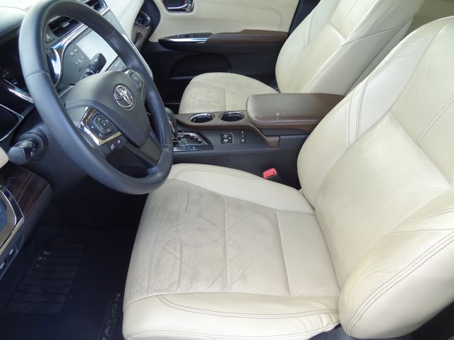 Thumbnail: 2014 Toyota Avalon - 10