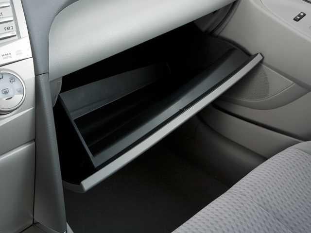 Thumbnail: 2011 Toyota Camry - 11