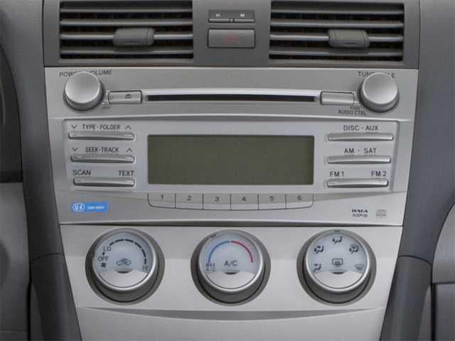 Thumbnail: 2011 Toyota Camry - 10