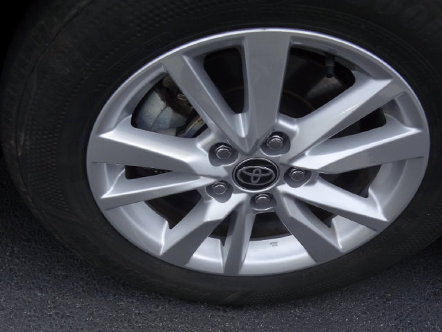 Thumbnail: 2025 Toyota Camry - 18