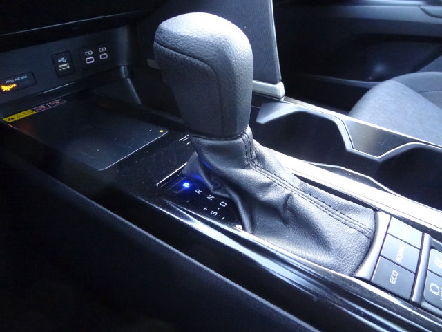 Thumbnail: 2025 Toyota Camry - 11