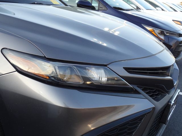 Thumbnail: 2021 Toyota Camry - 18