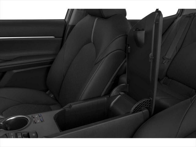 Thumbnail: 2022 Toyota Camry - 11