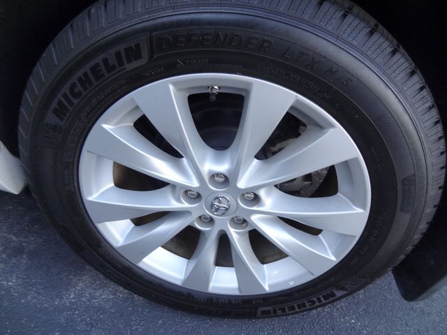 Thumbnail: 2013 Toyota Venza - 12