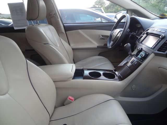 Thumbnail: 2013 Toyota Venza - 8