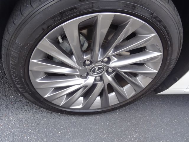 Thumbnail: 2020 Lexus ES - 14