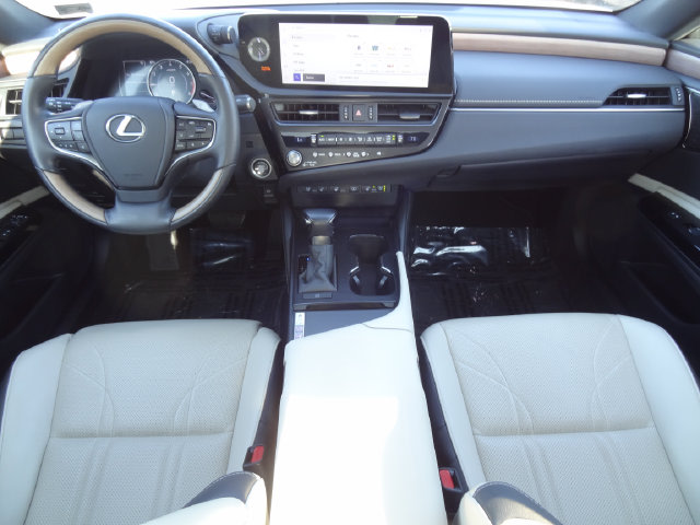 Thumbnail: 2024 Lexus ES - 2