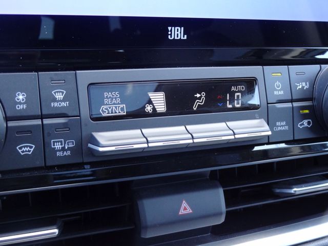 Thumbnail: 2025 Toyota Grand Highlander - 14