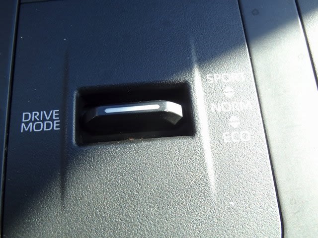 Thumbnail: 2023 Toyota Highlander - 6