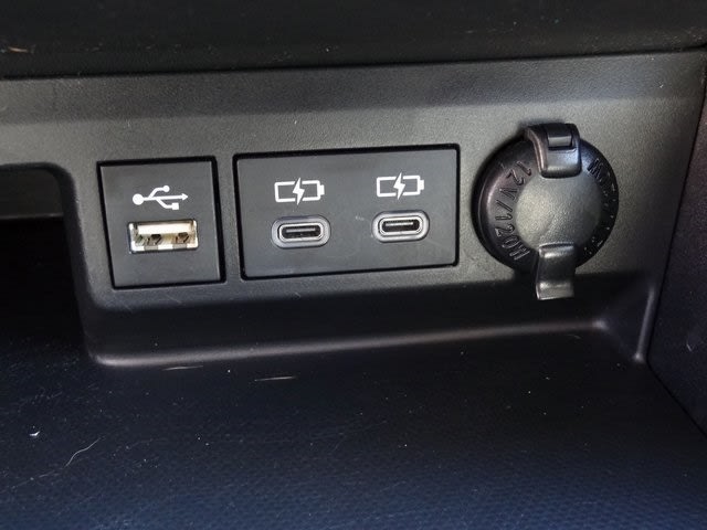 Thumbnail: 2023 Toyota Highlander - 13