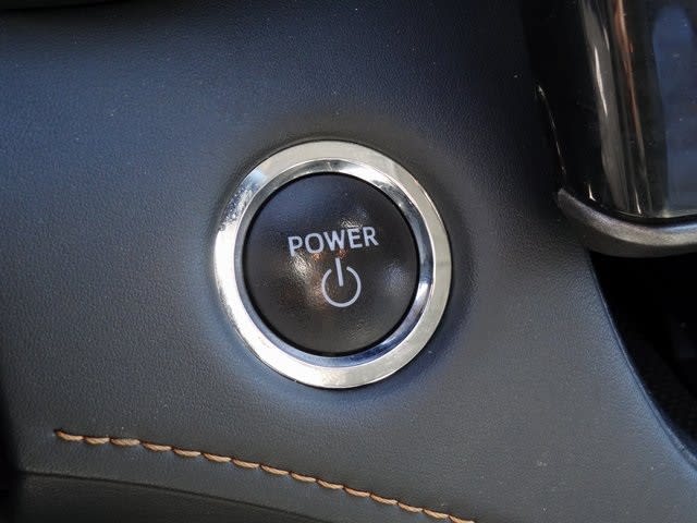 Thumbnail: 2023 Toyota Highlander - 11