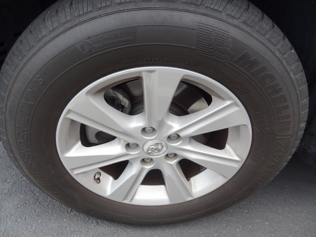 Thumbnail: 2012 Toyota Highlander - 15