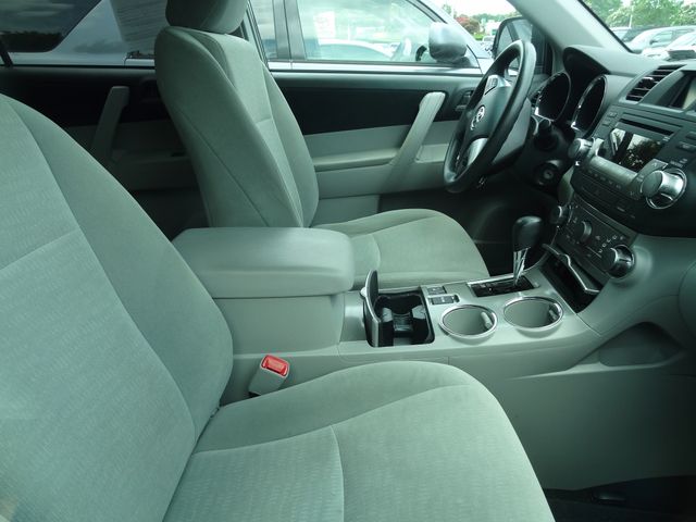 Thumbnail: 2012 Toyota Highlander - 7