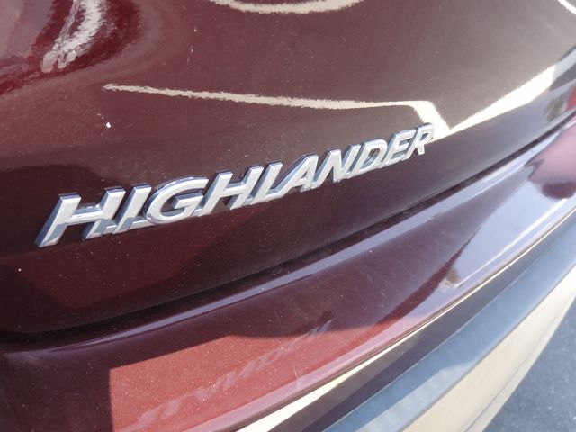 Thumbnail: 2015 Toyota Highlander - 5