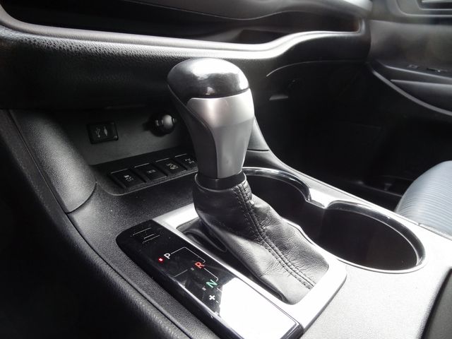 Thumbnail: 2015 Toyota Highlander - 13