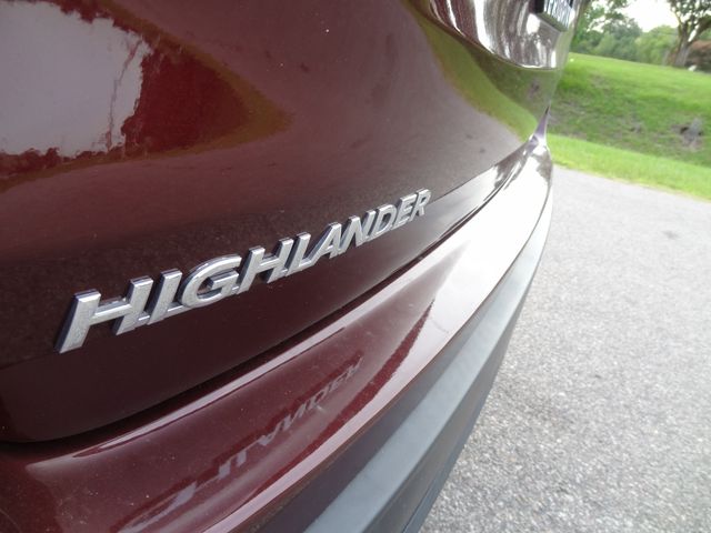 Thumbnail: 2015 Toyota Highlander - 33