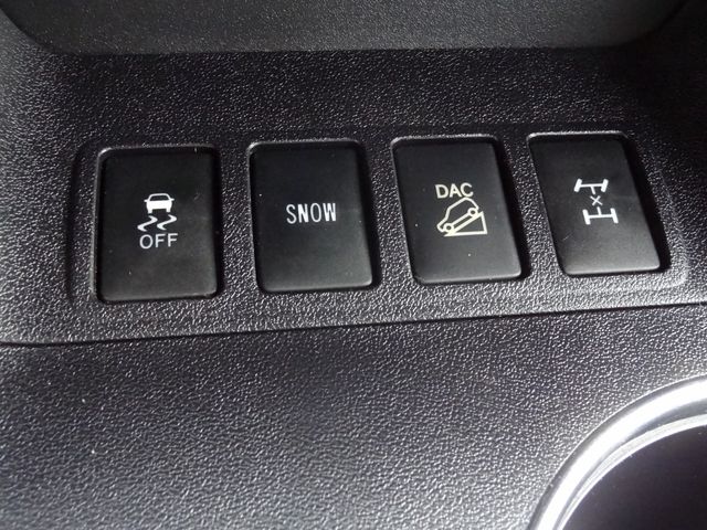 Thumbnail: 2015 Toyota Highlander - 29