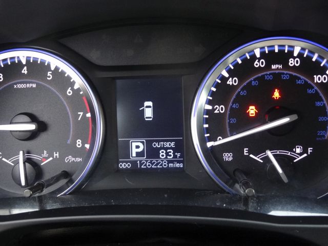 Thumbnail: 2015 Toyota Highlander - 25