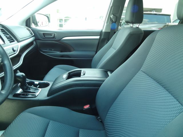 Thumbnail: 2019 Toyota Highlander - 6