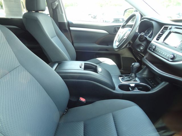Thumbnail: 2019 Toyota Highlander - 7