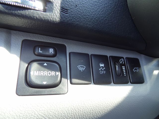 Thumbnail: 2013 Toyota Highlander - 17