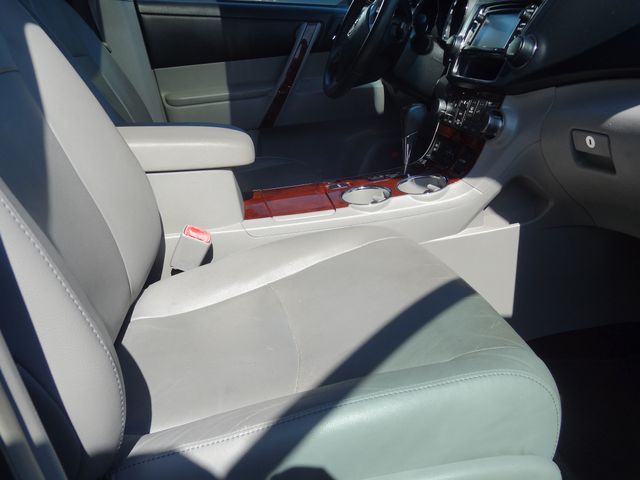 Thumbnail: 2013 Toyota Highlander - 8