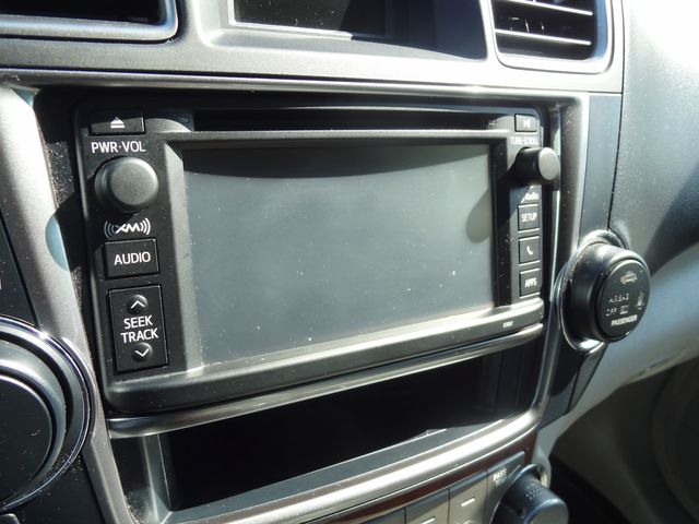 Thumbnail: 2013 Toyota Highlander - 10