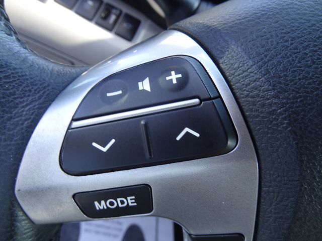 Thumbnail: 2013 Toyota Highlander - 18