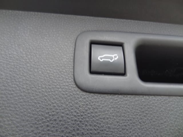 Thumbnail: 2020 Toyota Highlander - 21