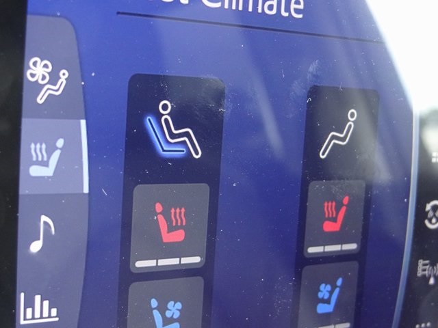 Thumbnail: 2020 Toyota Highlander - 42