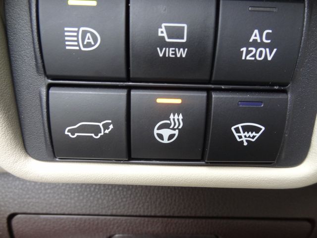 Thumbnail: 2022 Toyota Highlander - 30