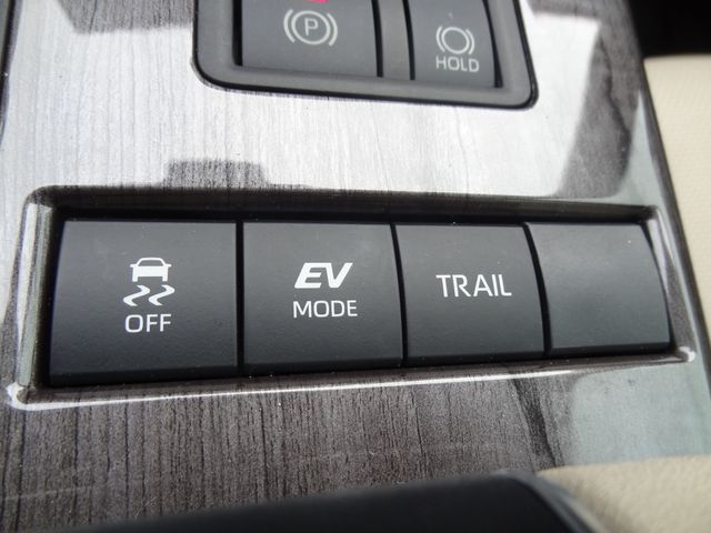 Thumbnail: 2022 Toyota Highlander - 44