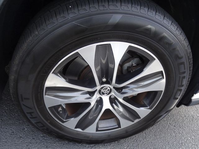 Thumbnail: 2021 Toyota Highlander - 23