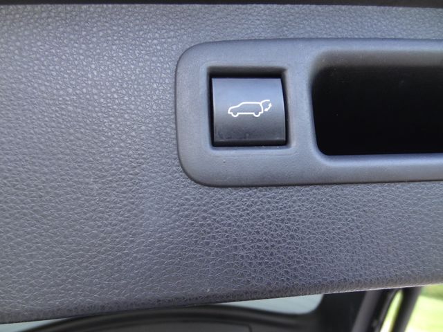 Thumbnail: 2021 Toyota Highlander - 21