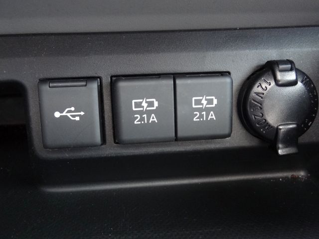 Thumbnail: 2021 Toyota Highlander - 38