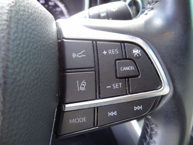 Thumbnail: 2021 Toyota Highlander - 30